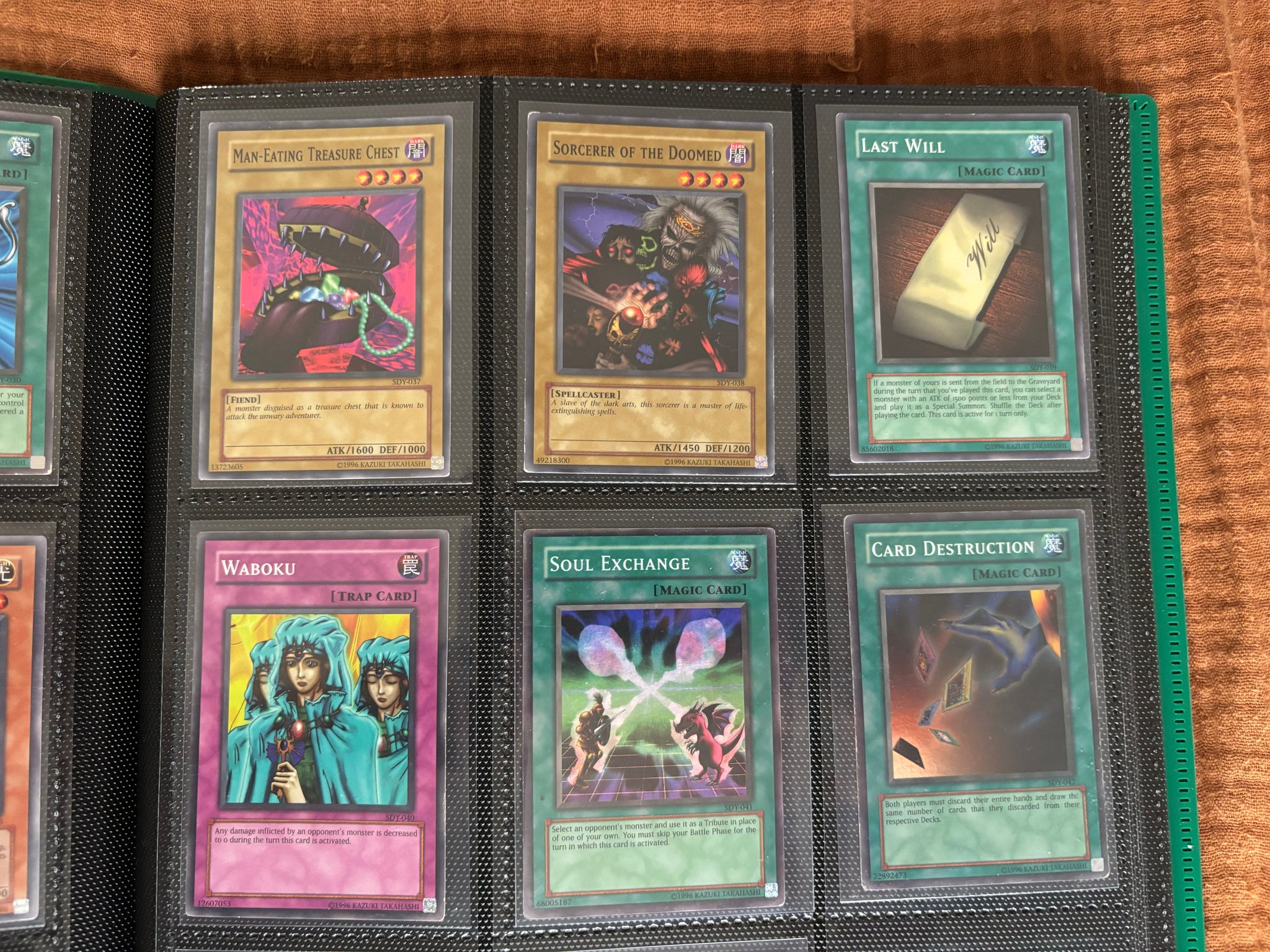 Yu-Gi-Oh! Yugi Starter Deck (2002) Complete Set Yu-Gi-Oh! Yugi Starter Deck (2002) Complete Set